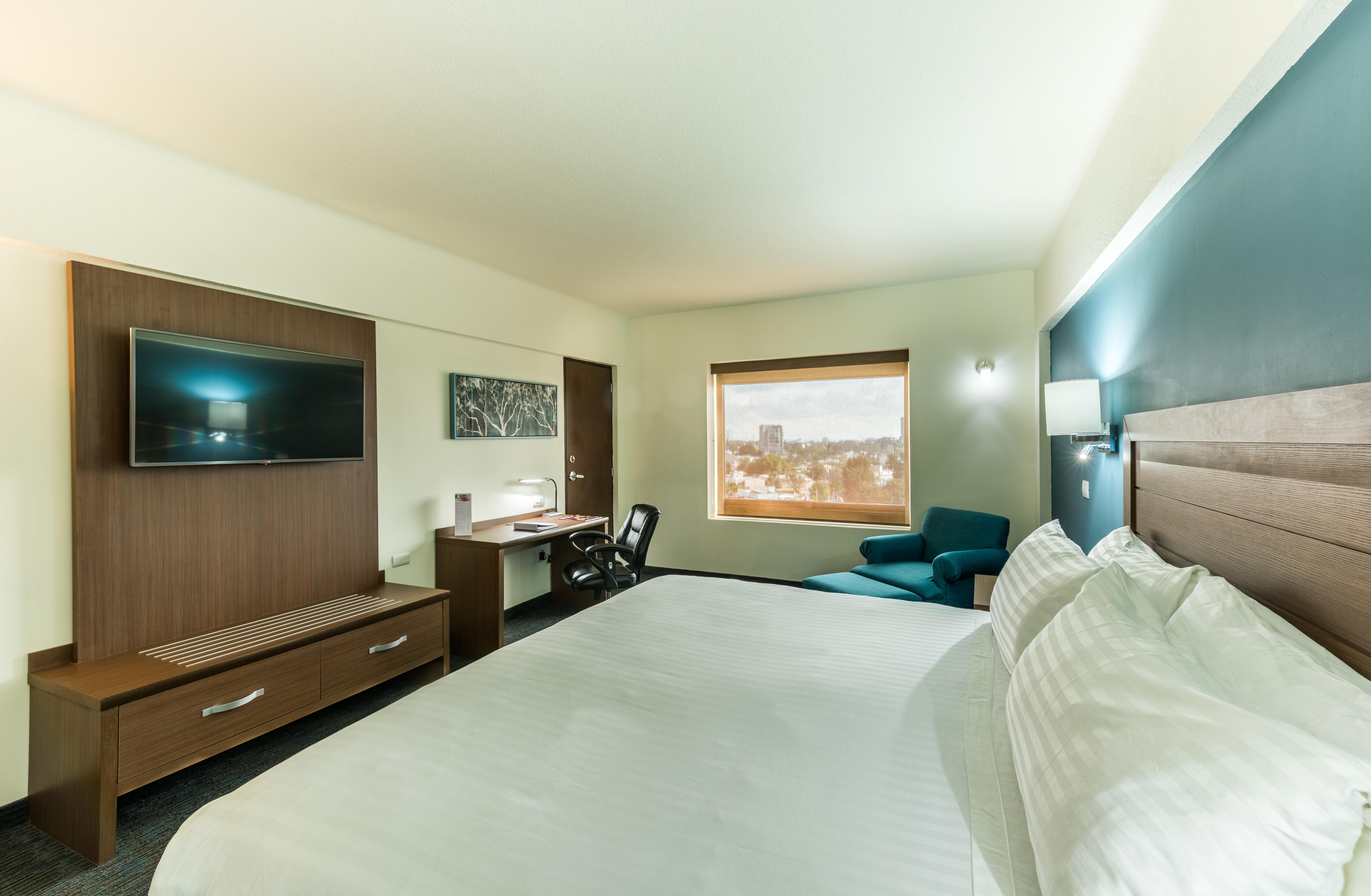 ספופן Holiday Inn Guadalajara Expo Plaza Del Sol By Ihg מראה חיצוני תמונה