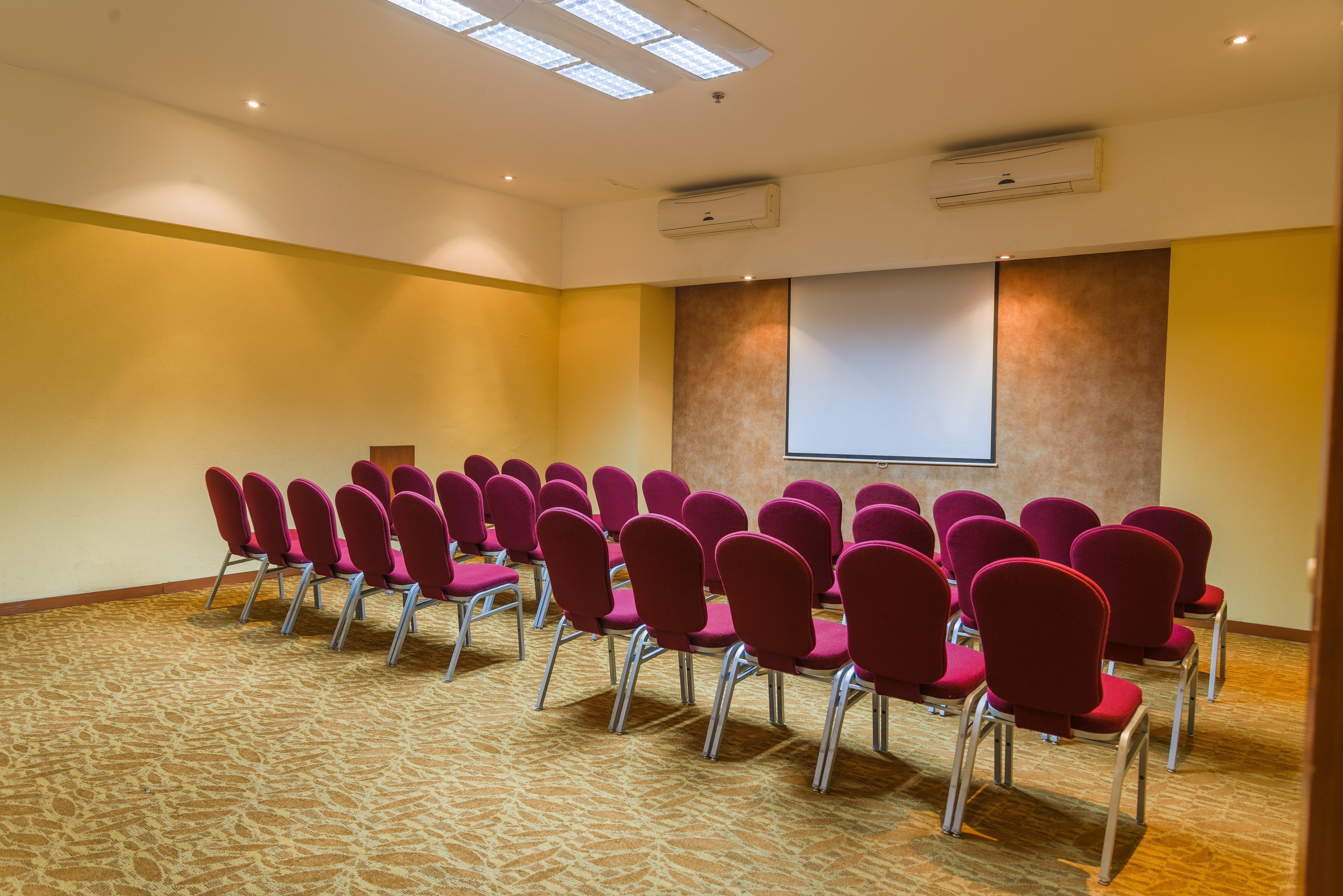 ספופן Holiday Inn Guadalajara Expo Plaza Del Sol By Ihg מראה חיצוני תמונה
