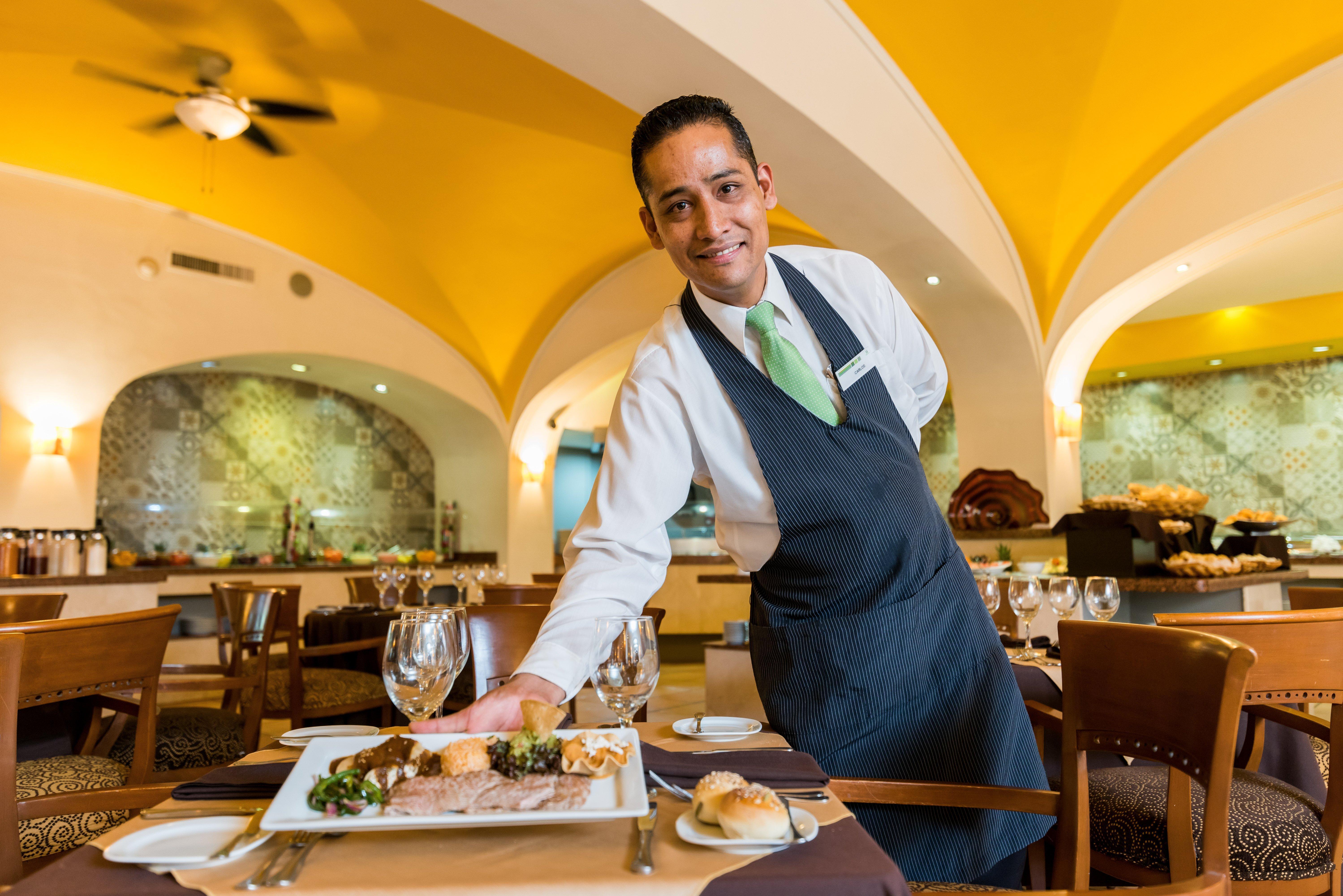 ספופן Holiday Inn Guadalajara Expo Plaza Del Sol By Ihg מראה חיצוני תמונה