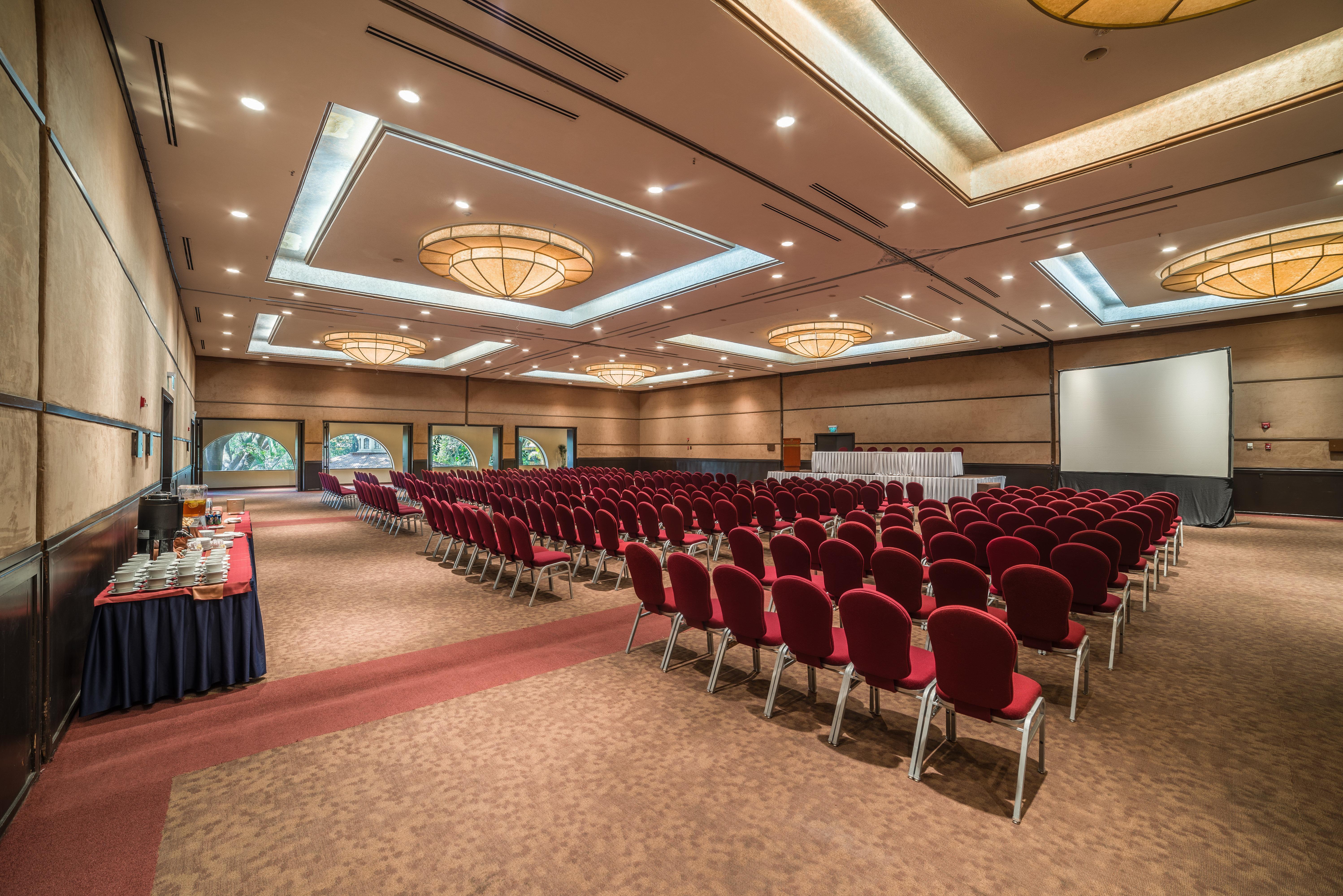 ספופן Holiday Inn Guadalajara Expo Plaza Del Sol By Ihg מראה חיצוני תמונה